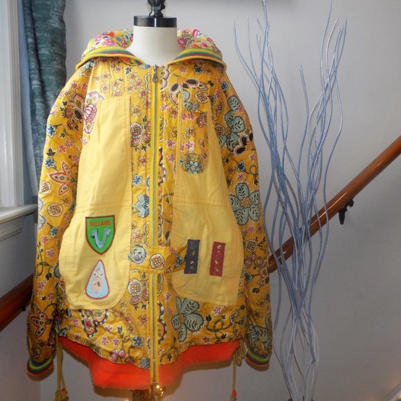 Paisley Floral Puffer Patch Hooded Coat Size Large/XL Yellow Orange Multicolor - Picture 3 of 6